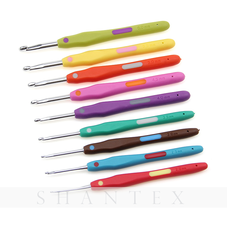 9 piezas de color mixto, mango de goma suave, gancho de ganchillo de aluminio, agujas de tejer para tejer y tejer